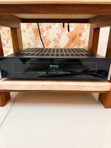 MC7100 Mcintosh power amp