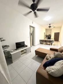 Apartment For Rent in Taman Saujana Puchong