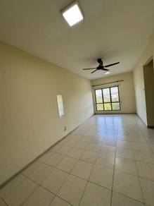 Apartment For Rent in Baiduri Courts (Bukit Puchong)