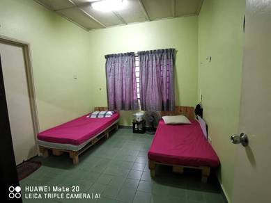 Room in Klang, SGR