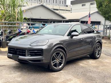 Porsche Cayenne BASE in Petaling Jaya, SGR