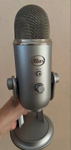 blue yeti microphone