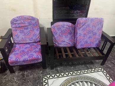 Second Hand Sofa set with cushion 