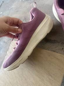 Preloved Skechers womens GO RUN ELEVATE Sneaker