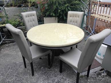 set meja makan jenis marble + 4kerusi