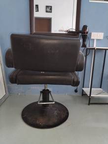Peralatan salon