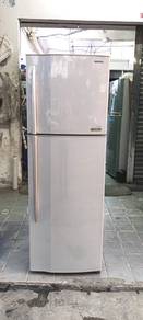 Jenama Toshiba 2door fridge refrigerator 300L