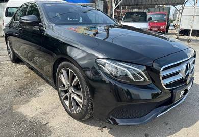 Mercedes Benz E200 200 AVANTGARDE (CBU) in Butterworth, PNG
