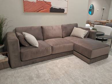 (Showroom Set) Premium Modern L-Shaped Fabric Sofa