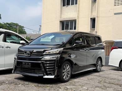 Toyota Vellfire GOLDEN EYES II in Pudu, KUL