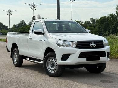 Toyota Hilux MT in Johor Bahru, JHR