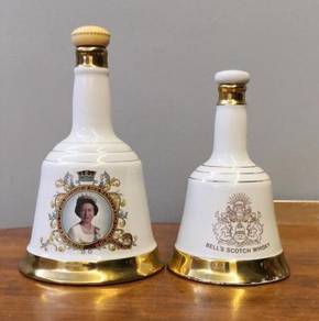 Vintage Bell's scotch whisky decanter 2