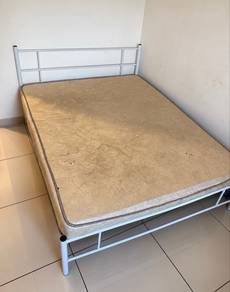 White Metal Bed Frame (Free Mattress) Katil Tilam