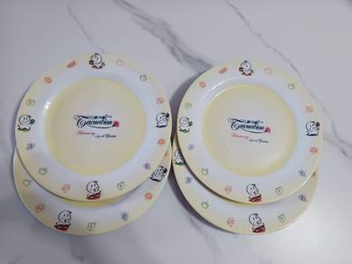 Plates (4pcs)