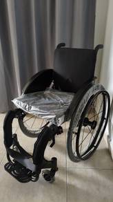 sport Lightweight active wheelchair 