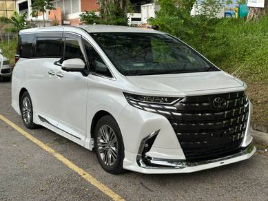 Toyota Alphard Z in Damansara, KUL