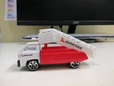 Realtoy Airport Ladder Truck.