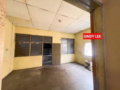 Shop lot For Rent in Jelutong,PNG