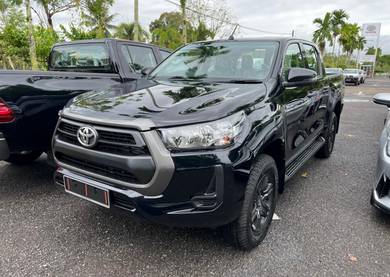 Lampu depan belakang toyota hilux rouge 2.4E