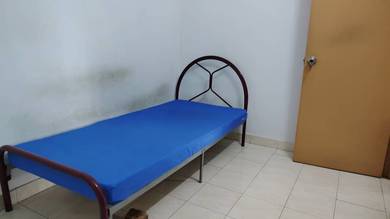 Room in Puchong, SGR