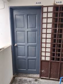 Flat For Sale in Santuary Court