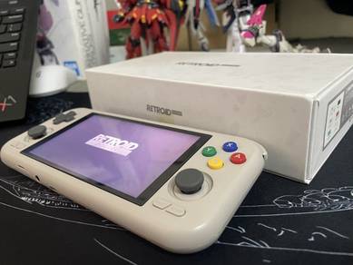RETROID Pocket 4 Pro + 512GB SD (Lightly used)