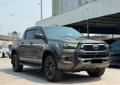 2020 Toyota Hilux G