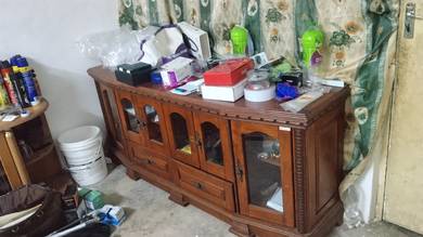 Kabinet Hiasan Kayu Meranti/Nyatoh Klasik
