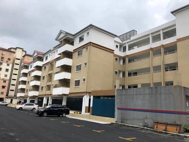 Apartment For Sale in Golden Villa