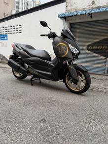 Yamaha XMAX