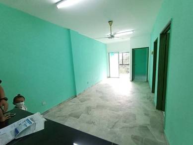 Flat For Sale in Teratai Mewah (Block 15,17,19,21)