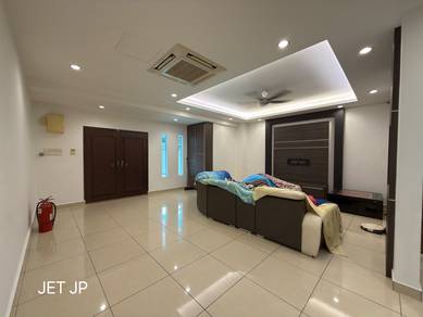 Semi-Detached House For Rent in Klang,SGR