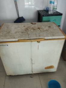 garage sale