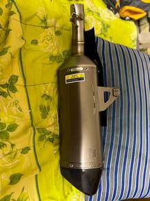 exzos akrapovic original slip on xadv750