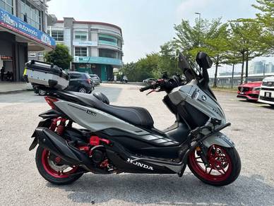 Honda Forza 250