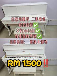 let go pre-loved digital piano 