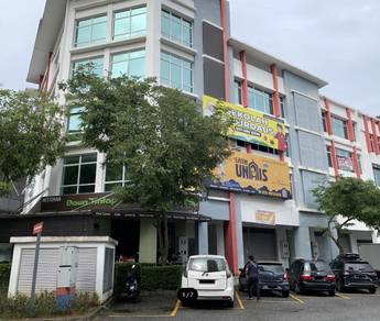 Shop lot For Sale in Seri Kembangan,SGR