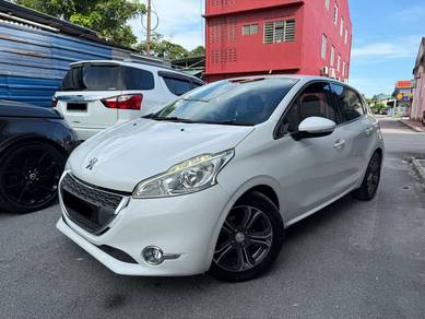 Peugeot 208 VTi ALLURE in Banting, SGR