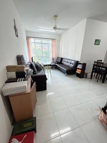 Apartment For Sale in Suria Vista
