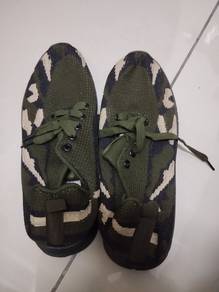 Cheap & New Shoes 