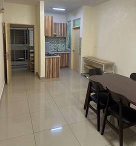 Condominium For Rent in Metropolitan Square