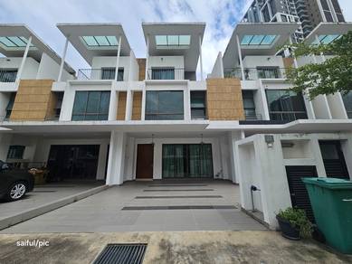 3-storey Terraced House For Sale in Cyberjaya,SGR