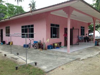 Bungalow House For Sale in Sungai Lada,LBN