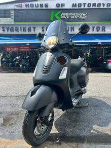 Vespa GTS 300