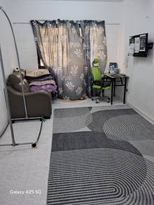 Apartment For Rent in Pantai Indah Fasa 2