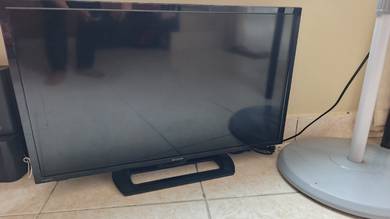 sharp 32 Led TV