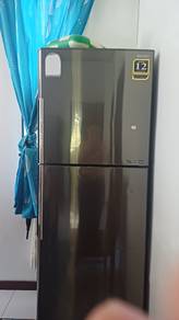 Peti Ais brand SHARP