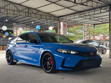 Honda Civic Type R TYPE R in Old Klang Road, KUL