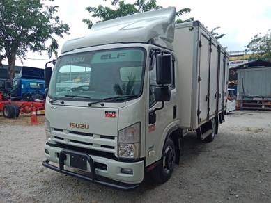 2017 Isuzu NPR75UHH | Fiber Box 14'5" | 4 LHS Door