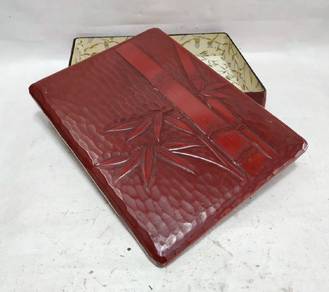 VIntage Japanese culture Kamakura carving bento bo